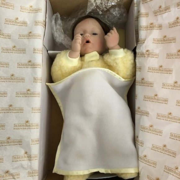 NEW/IN BOX - The Ashton-Drake Galleries Porcelain - Picture 1 of 3